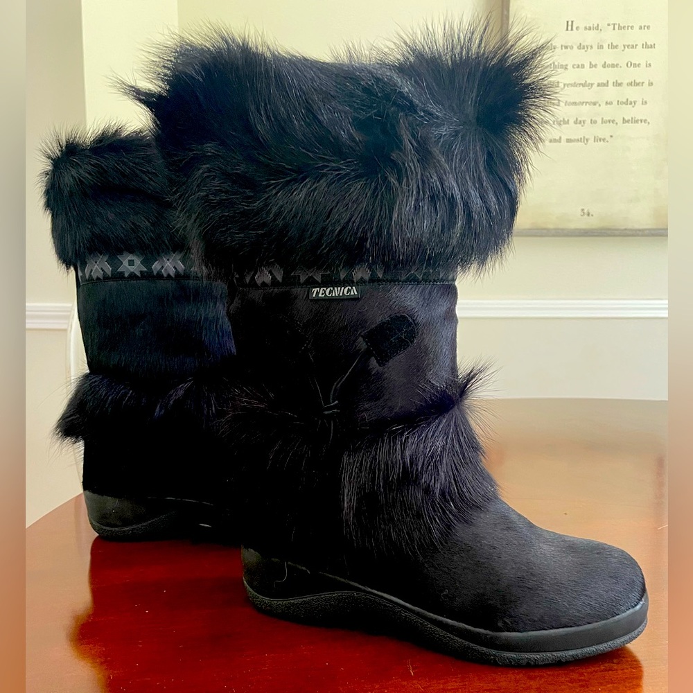 Tecnica Women's Black Fur Winter Boots size 8
